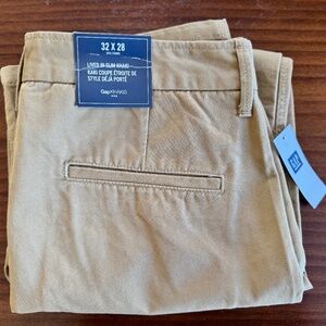 Gap | Men’s Khaki Pants (32x28) | Lived In Slim-Fit